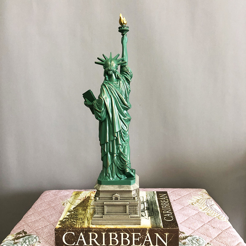Statua della Libertà Modello A - Home Office York recensione e prezzo