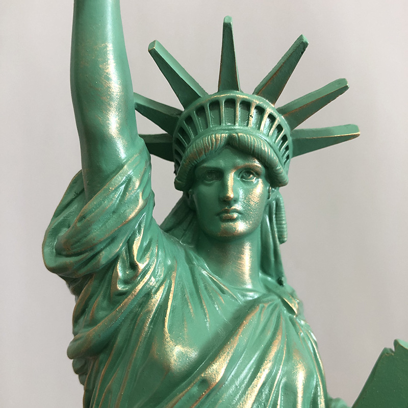 Statua della Libertà Modello A - Home Office York recensione e prezzo