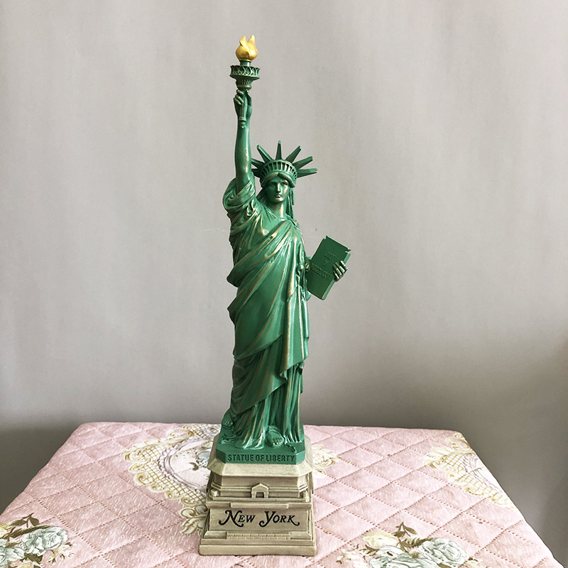 YuryFvna Statua della Libertà  - Home Office York recensione e prezzo