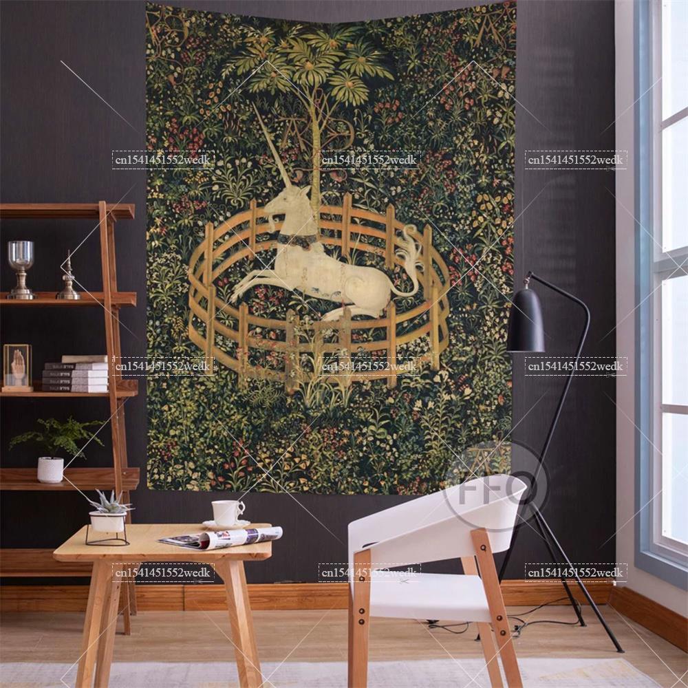 The Unicorn In straight Wall T - Home Office Yoga Room recensione e prezzo